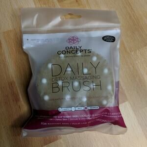 Daily Concepts Daily Detox Massage Brush - NIP